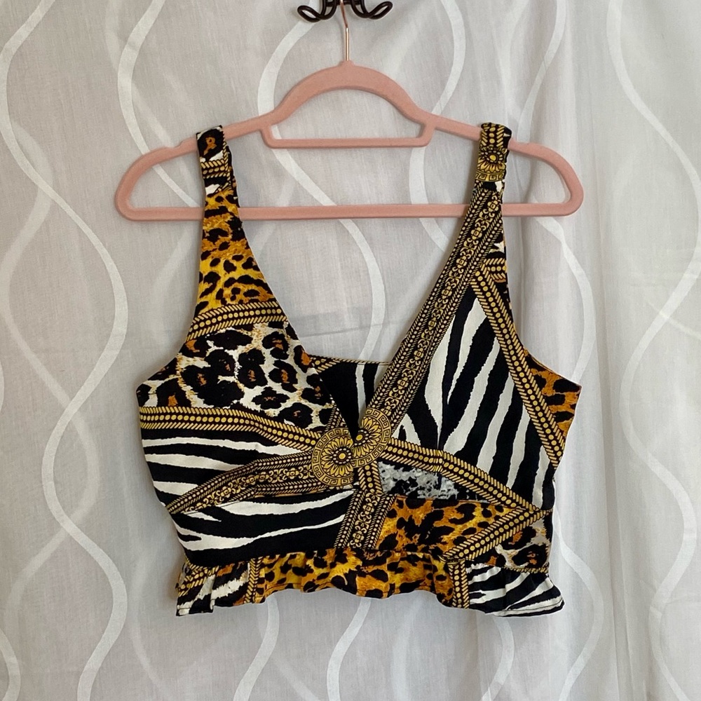 Zaful Plunge Cropped Ruffle Tank Top Size Large
